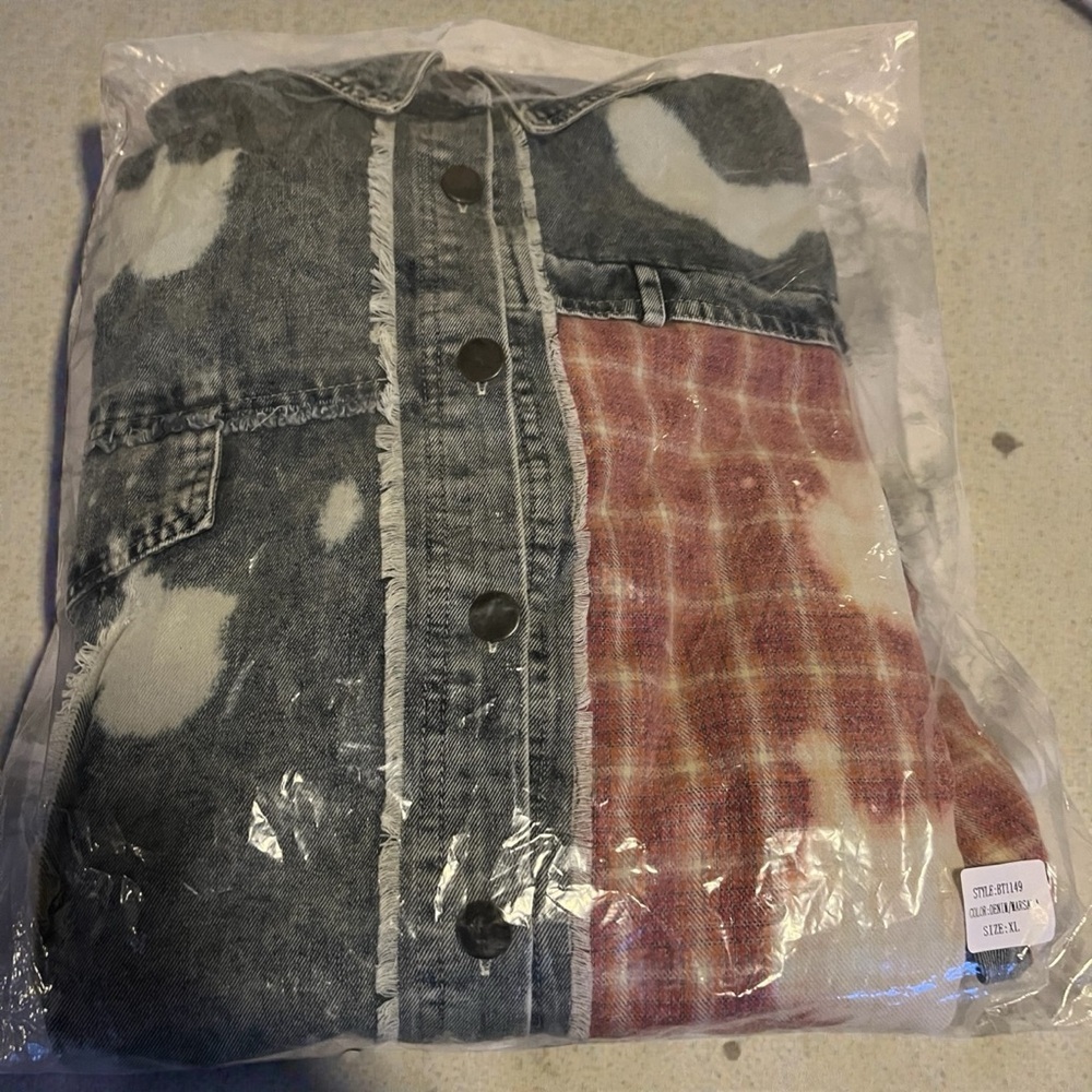 Oli & Hali XL Patchwork Denim Hooded Jacket Frayed Edge Plaid Oversized - Picture 9 of 9